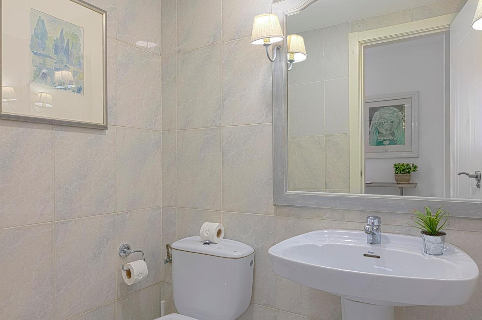 Caleta Homes - Apartamentos Pompidou マラガ 部屋 写真